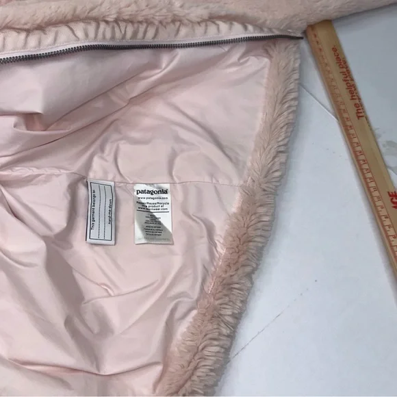 Patagonia Women’s Furry Fleece Jacket XXL (Jr) Pink Blush Full Zip - Picture 6 of 7